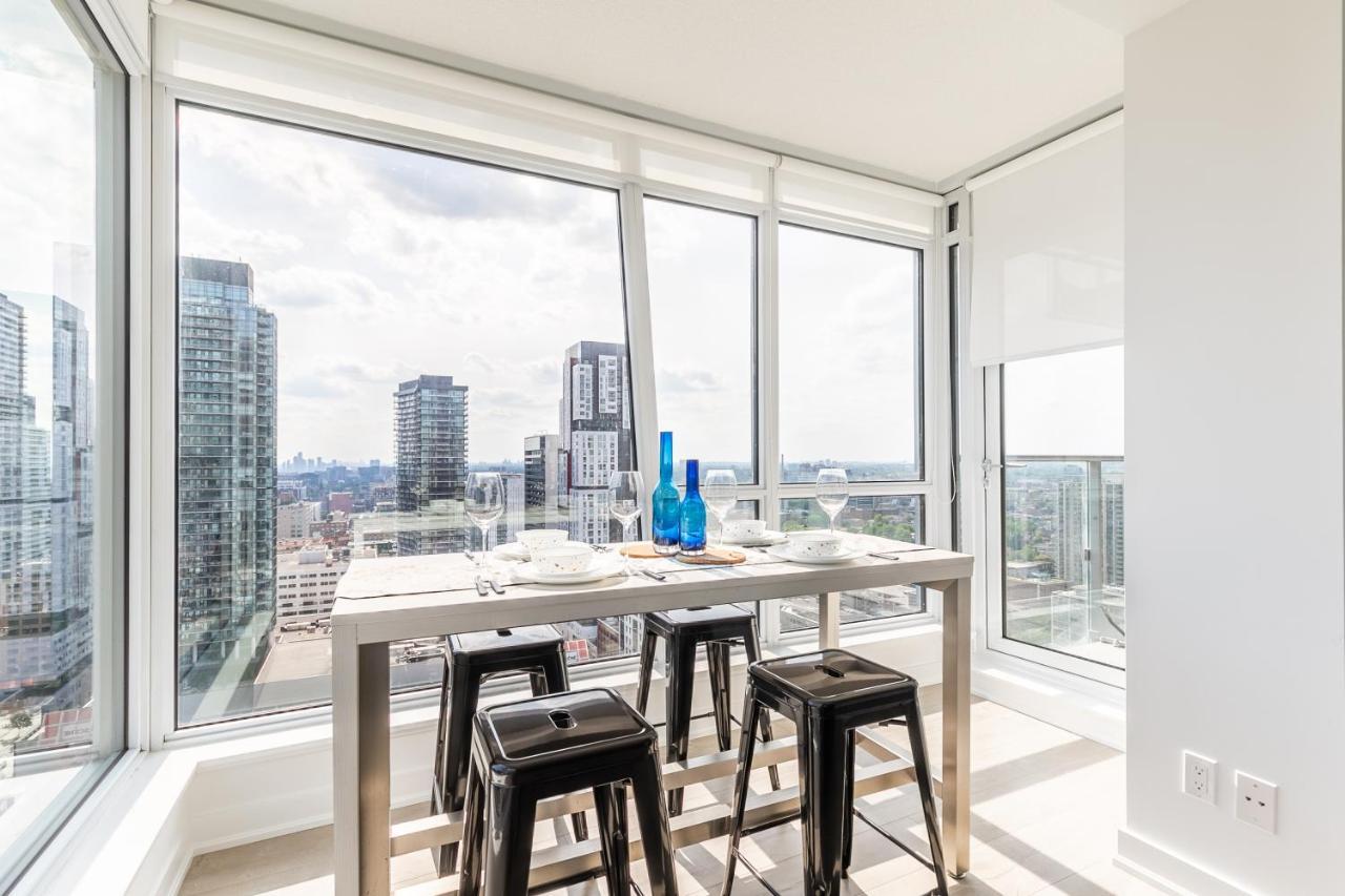 Luxury 2 Bedroom In The Heart Of Entertainment District W/ Cn Tower View Торонто Экстерьер фото