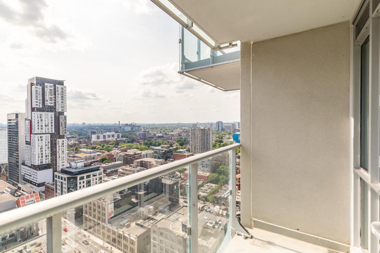 Luxury 2 Bedroom In The Heart Of Entertainment District W/ Cn Tower View Торонто Экстерьер фото